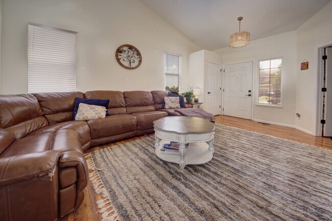 Foto del edificio - 7518 Stephenville Rd