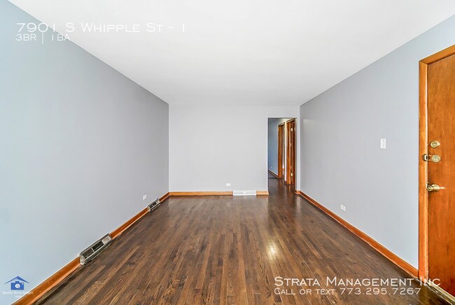Building Photo - 7901 S Whipple St #1 - $1600/mo (3b/1b)