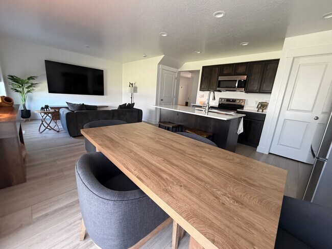 Foto del edificio - 4026 S Woodland Ave