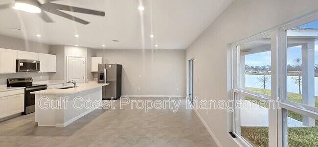 Building Photo - 606 172nd Ct E