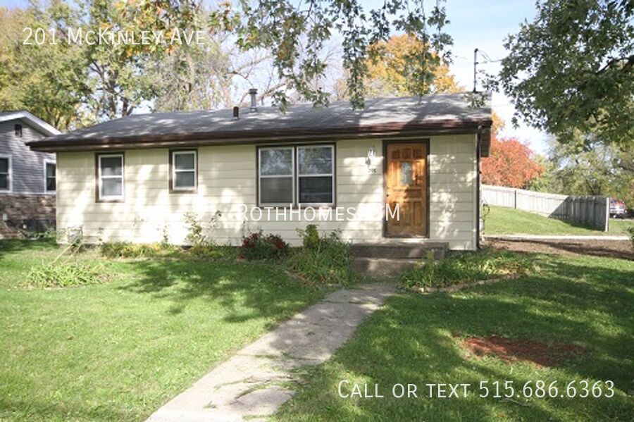 Foto principal - 3 Bedroom 1 Bath Ranch Style Home Full Bas...