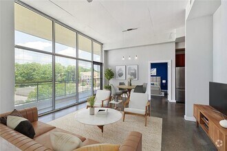 Building Photo - 3400 Malone Dr