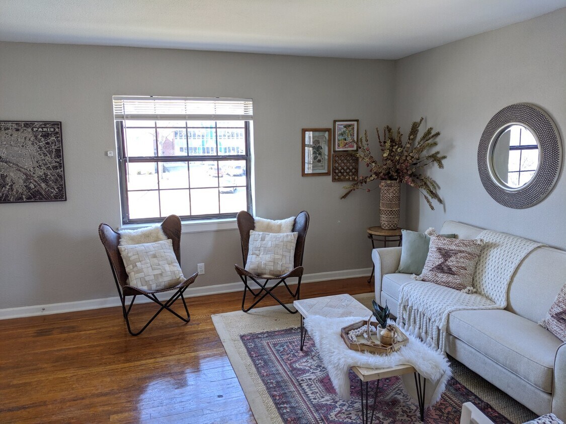 Photo - 3541 Gillham Rd