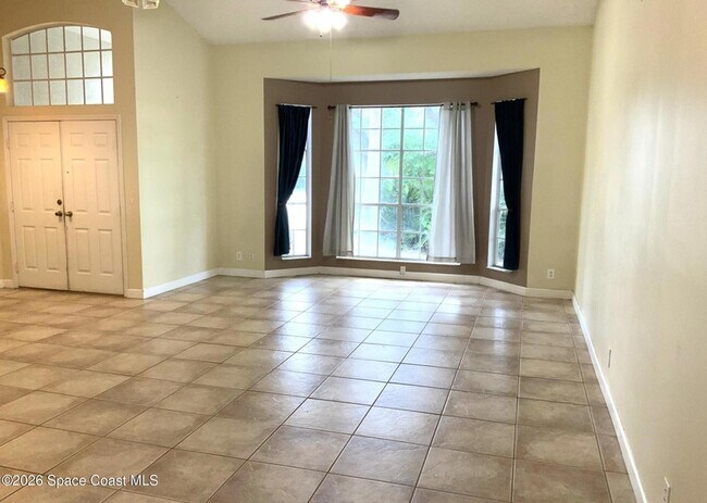 Foto del edificio - 1170 Briar Run Cir