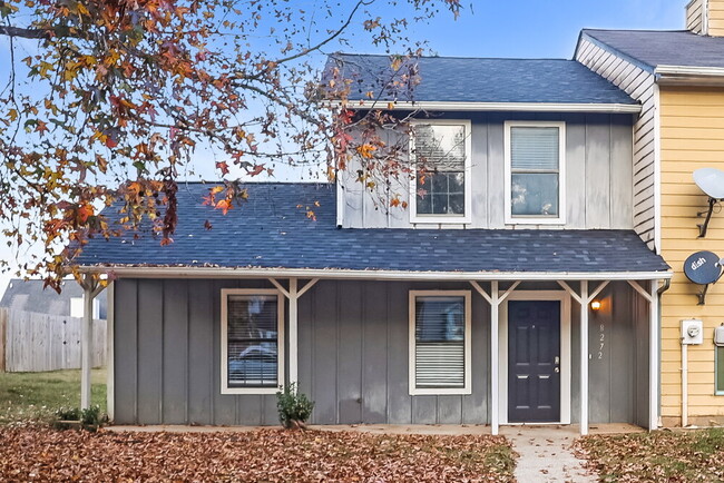 Building Photo - 8272 Canyon Forge Dr