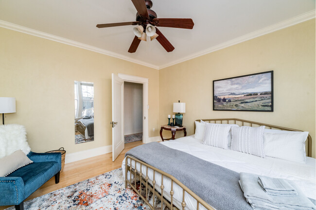 Main Bedroom - 4439 Fort Ave