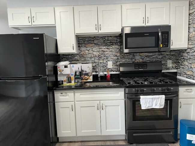 Foto del edificio - 8 Hecla St