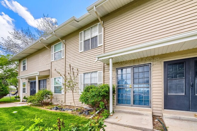 Photo - 1987 S Peoria St Townhome