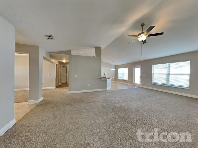 Foto del edificio - 1599 Lemon Ave