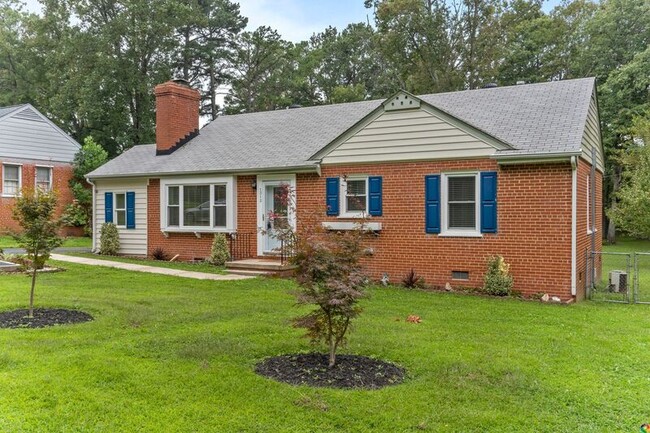 Building Photo - 1312 Blue Jay Ln