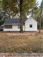 Building Photo - 407 Prosperity St