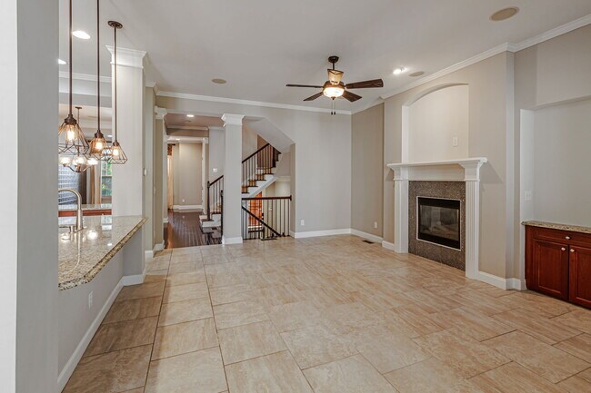 Building Photo - 1122 Parktown Dr
