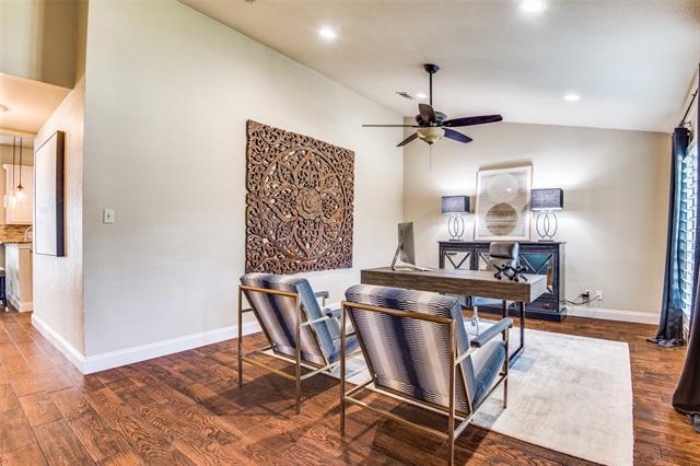 Foto del edificio - 4305 Thames Ct
