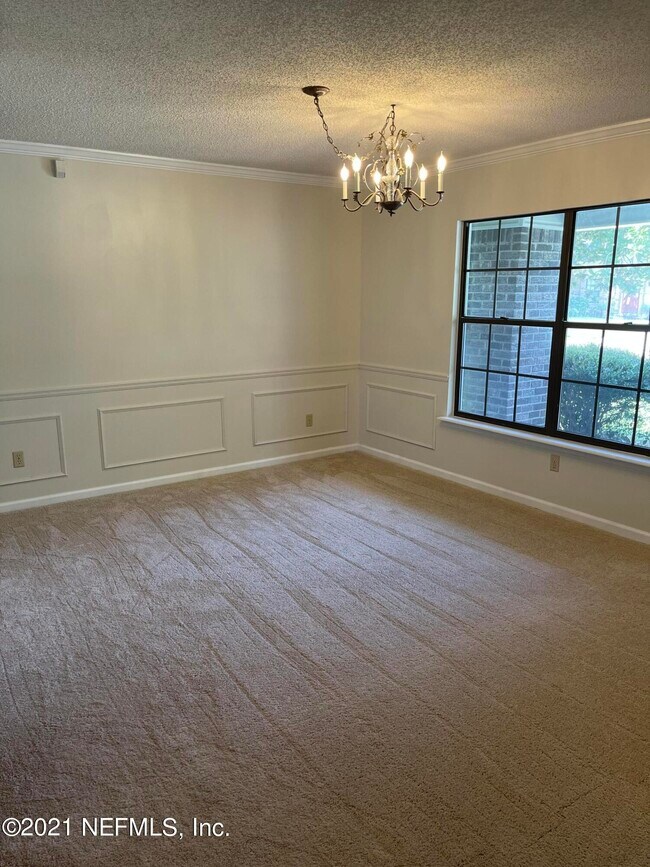 Building Photo - 10343 Huntington Forest Blvd E