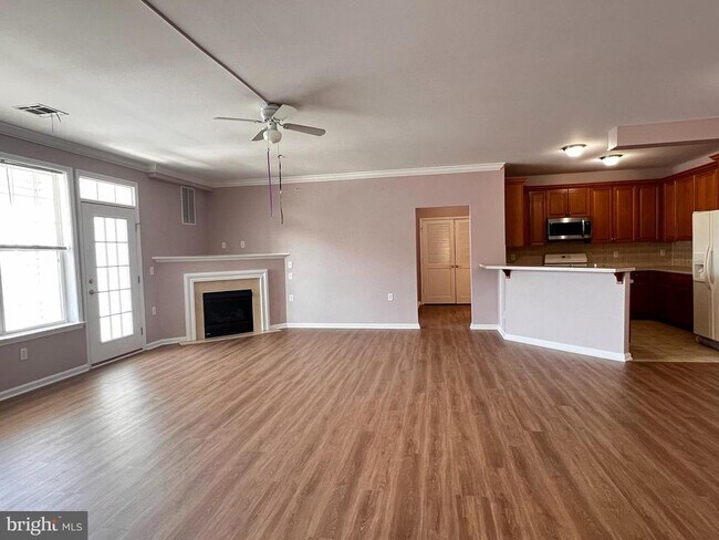 Foto del edificio - 245 Masterson Ct