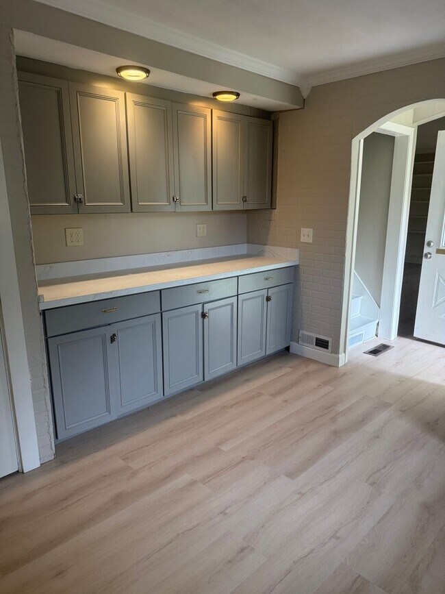 Foto del edificio - Adorable 4 Bed 1 bath Baldwinsville Cottage