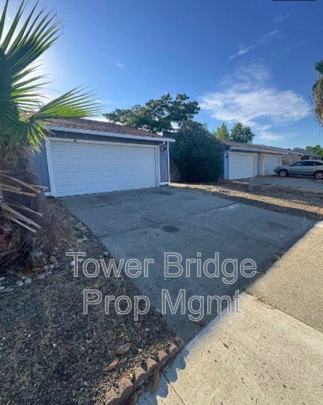 Building Photo - 7516 Whisperwillow Dr