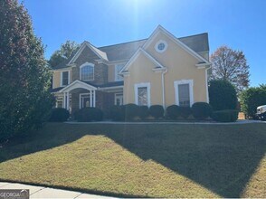 Building Photo - 1400 White Flowers Ln