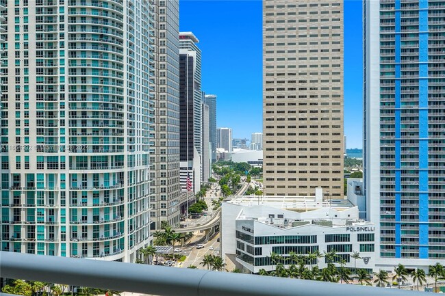 Foto del edificio - 901 Brickell Key Blvd