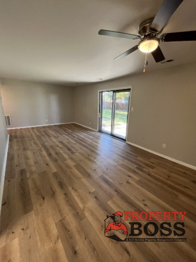 Foto del edificio - 7322 Noble St
