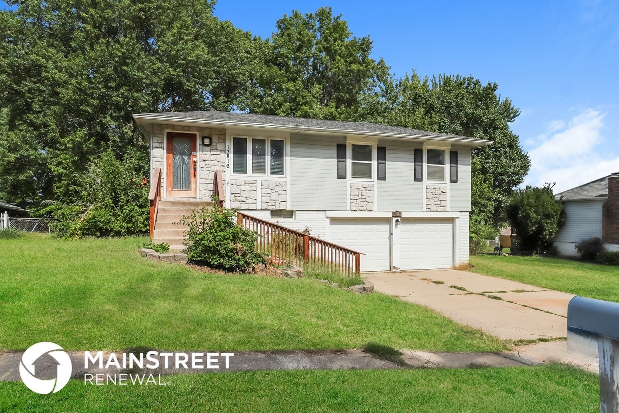 Primary Photo - 17816 E Greentree Ave