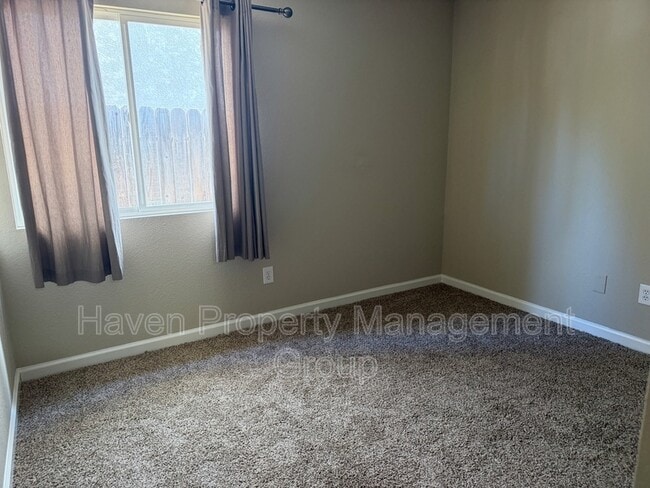 Building Photo - 1211 Fruitwood Way