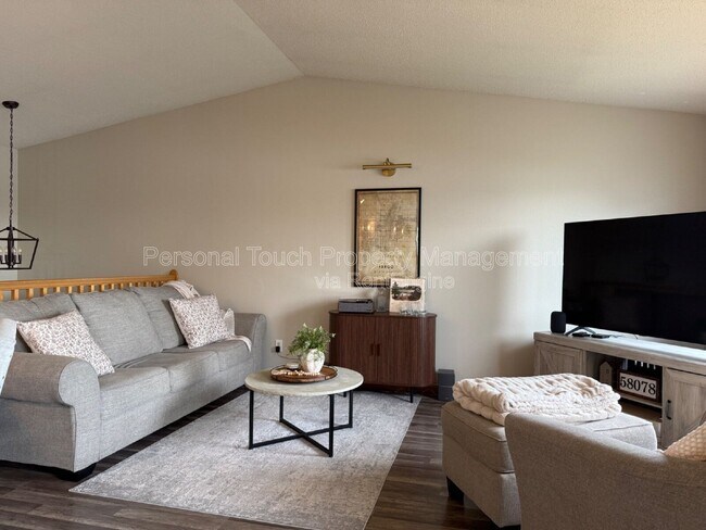 Foto del edificio - 1219 4th St NW