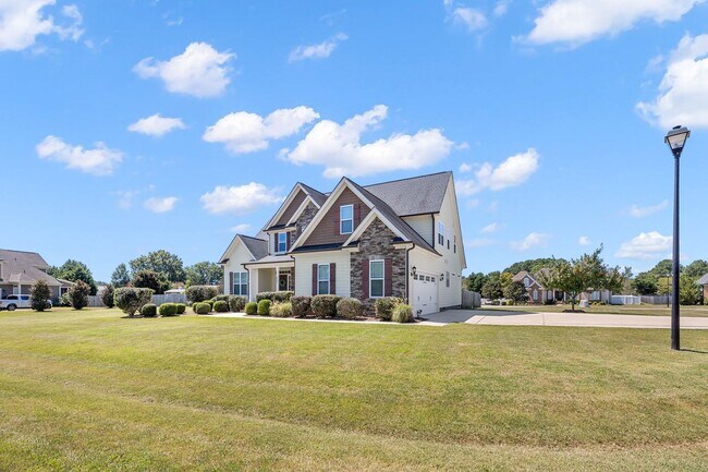 Foto del edificio - **Spacious 3bd/3ba in Raleigh**