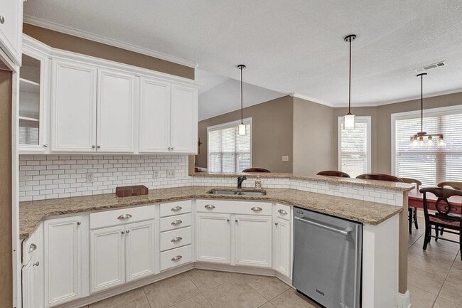 Foto del edificio - 5967 Carters Bluff Dr