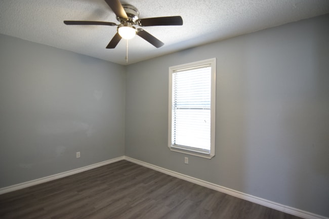 Building Photo - 2601 Purser Dr