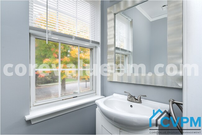 Foto del edificio - 1015 Murdoch Ct