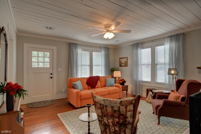 Foto del edificio - 2 br, 2 bath House - 814 E 29th St