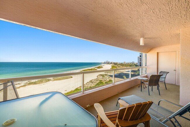 Foto del edificio - Beachfront Clearwater Condo Spectacular Wa...