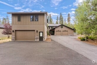 Building Photo - 15120 Yellow Pine Lp