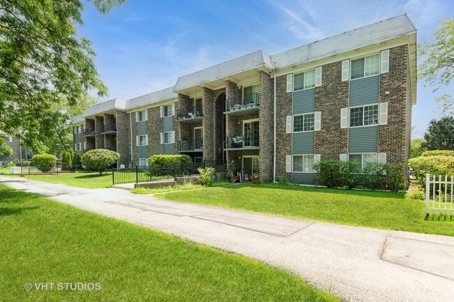 Building Photo - 1511 N Windsor Dr