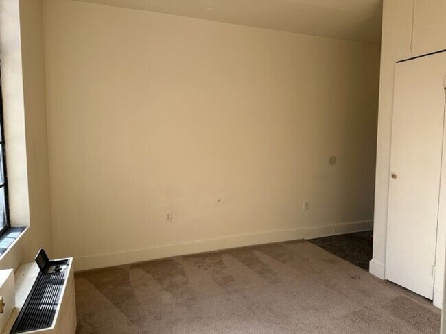 Foto del edificio - 213 N 2nd St