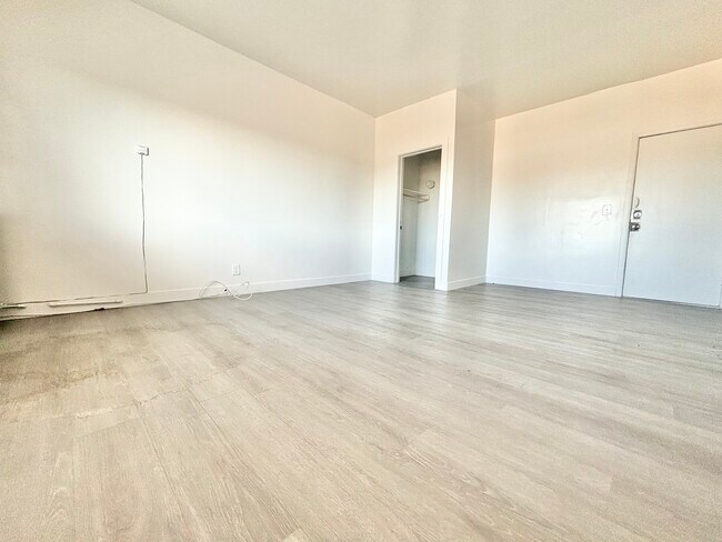 Foto del edificio - 5179 S Western Ave