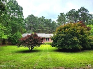 Building Photo - 316 Stornoway Dr