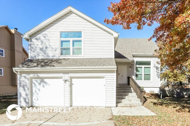 Foto del edificio - 4520 NE Webster Dr