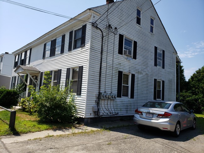 Front Entrance - 19 Riverlin St