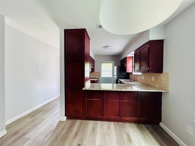 Building Photo - 529 Guerin Dr