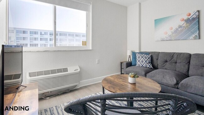 Foto del edificio - 305 Dr. M.L.K. Jr St S