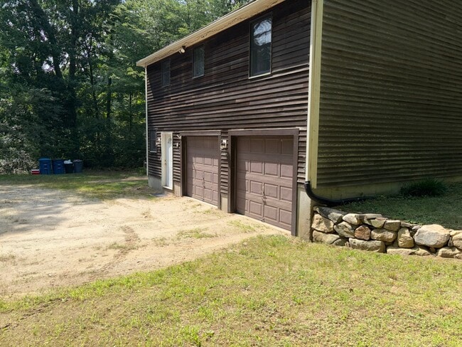 Building Photo - 248 Mendon St