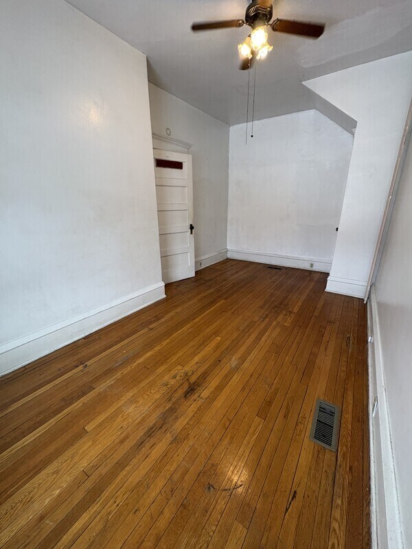 Building Photo - 1119 College Ave