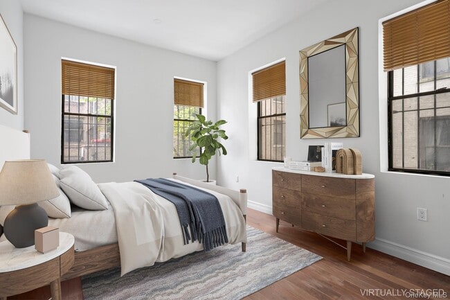Building Photo - 453 W 140th St
