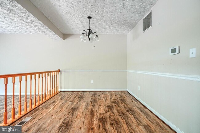 Foto del edificio - 43 Oak Crest Ct