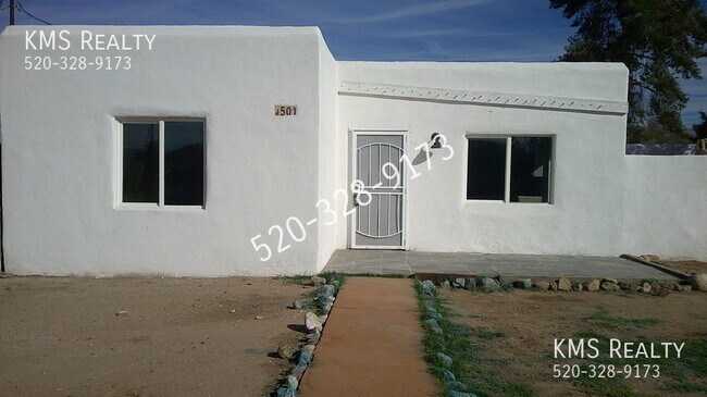 Foto del edificio - 3 Beds / 2 Baths Home - OWNER / AGENT