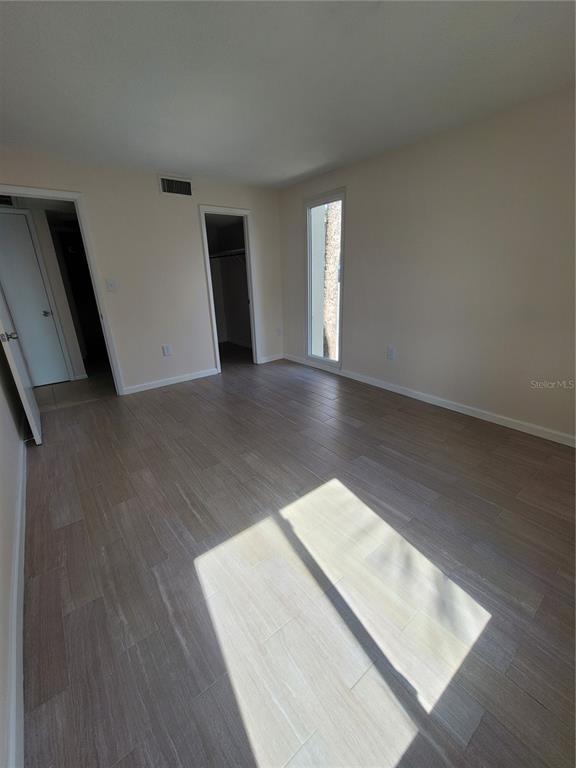 Foto del edificio - 572 Orange Dr