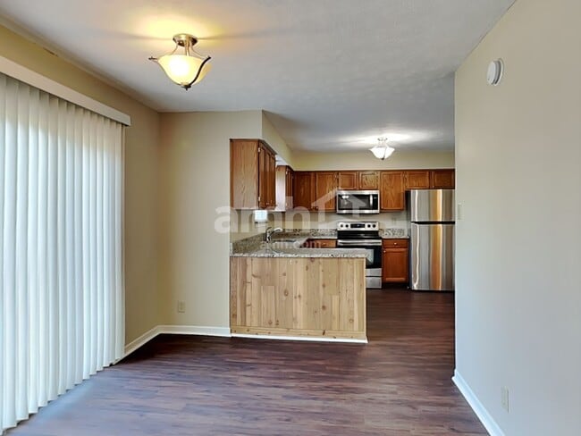Building Photo - 1101 Wyngate Cir
