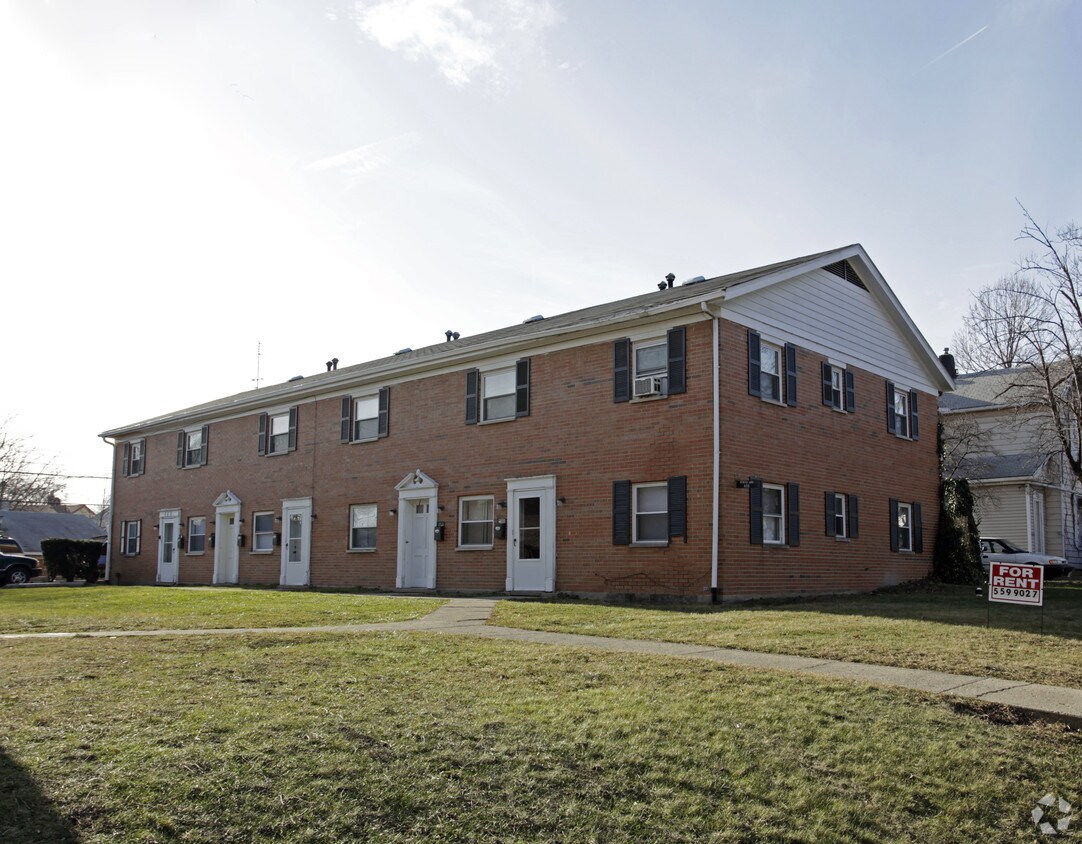 Primary Photo - 408 W Fairview Ave